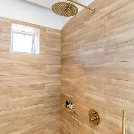 Santorossa Luxury Apartman Emborió