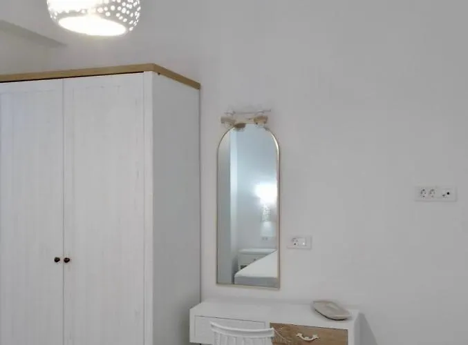 Santorossa Luxury Apartamento Emporio (Santorini)