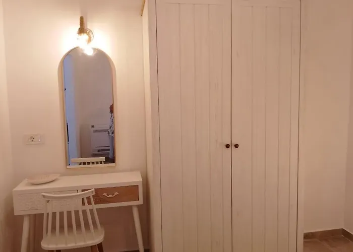 Santorossa Luxury Emporio (Santorini)