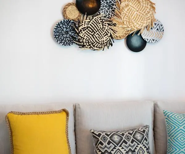 Santorossa Luxury Apartamento Emporio (Santorini)