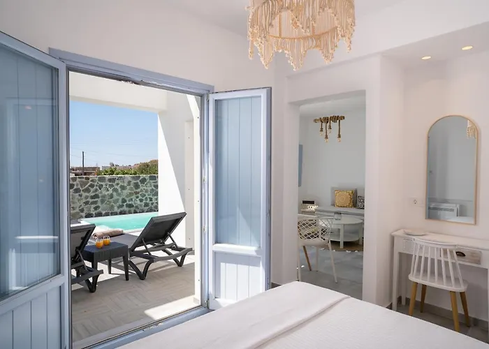 Santorossa Luxury Emporio (Santorini)