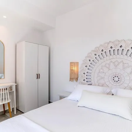 Santorossa Luxury * Εμπορειό