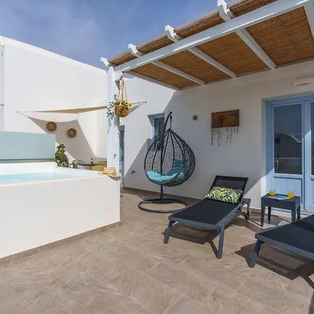 Santorossa Luxury * Emporio (Santorini)