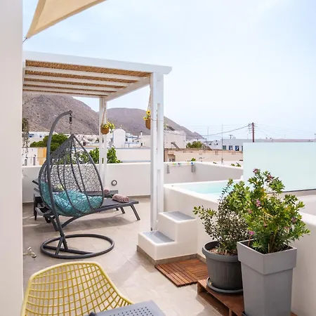 Santorossa Luxury Εμπορειό